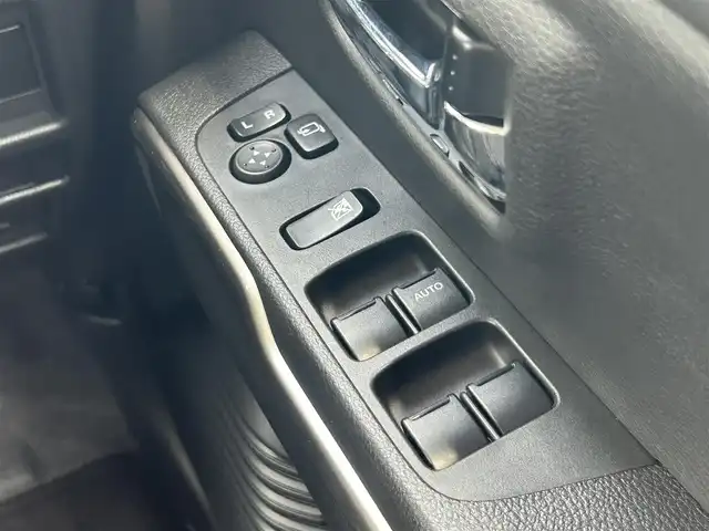 スズキ ハスラー Jスタイル Ⅱ 静岡県 2023(令5)年 0.4万km オフブルーメタリック/ガンメタリック2トーンルーフ デュアルセンサーブレーキ/ステアリングリモコン/LEDヘッドライト/オートライト/オートマチックハイビーム/アイドリングストップ/スズキセーフティサポート/・デュアルカメラブレーキサポート/・衝突被害軽減ブレーキ/・誤発進抑制機能/・後方誤発進抑制機能/・車線逸脱警報機能/・車線逸脱抑制機能/・ふらつき警報機能/・標識認識機能/・アダクティブクルーズコントロール/・先行車発進お知らせ機能/・ハイビームアシスト/バックカメラ/パーキングアシスト/プッシュスタート/純正15インチアルミホイール/前席シートヒーター/カーテンエアバック