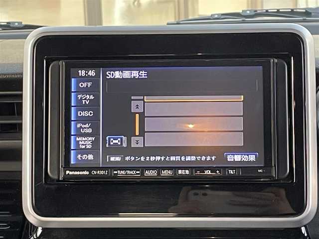 スズキ スペーシア カスタム HYBRID XS ターボ 三重県 2018(平30)年 8.4万km ピュアホワイトP (株)IDOMが運営する【じしゃロン四日市店】の自社ローン専用車両になります。こちらは現金またはオートローンご利用時の価格です。自社ローンご希望の方は別途その旨お申付け下さい/純正SDナビ/フルセグTV/（AM/FM/BT/CD/DVD/SD/HDMI）/バックカメラ/両側パワースライドドア/衝突軽減ブレーキ/ハーフレザー/シートヒーター/レーンキープアシスト/クリアランスソナー/パドルシフト/ETC