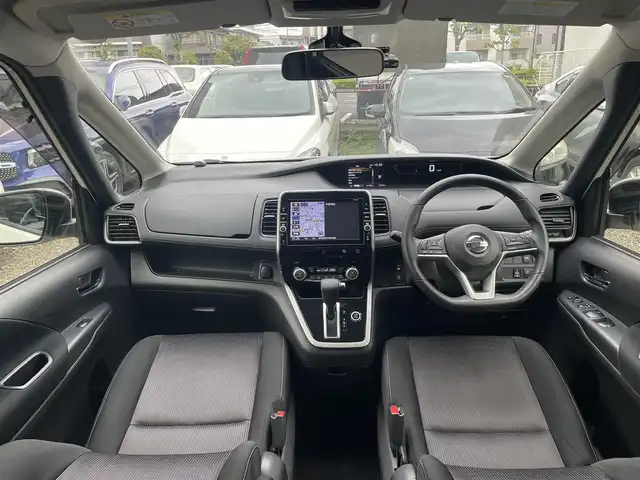 日産 セレナ ハイウェイスター Vセレクション 東京都 2018(平30)年 2.3万km ブリリアントホワイトパール ワンオーナー/純正メモリーナビ/ (フルセグTV/Bluetooth/DVD/SD/USB)/インテリジェントアラウンドビューモニター/ETC/ドライブレコーダー/両側パワースライドドア/後席フリップダウンモニター/3列シート/ウォークスルー/クルーズコントロール/エマージェンシーブレーキ/車線逸脱警報/標識検知/駐車支援/ふらつき警報/横滑り防止装置/スマートキー/純正16インチアルミホイール/オートライト/純正LEDヘッドライト/スペアキー1本/保証書/取扱説明書