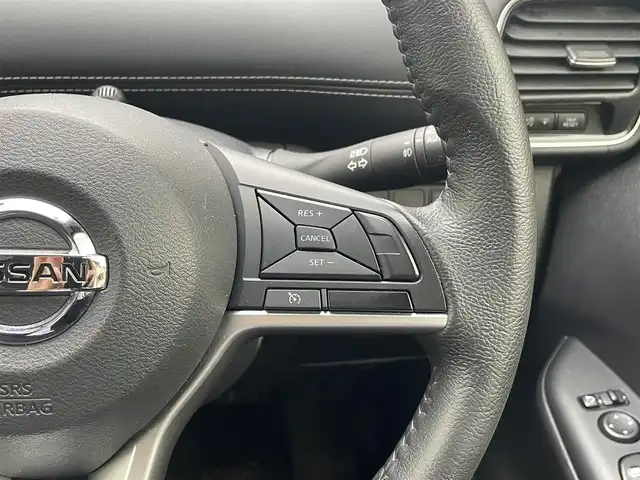 日産 セレナ ハイウェイスター Vセレクション 東京都 2018(平30)年 2.3万km ブリリアントホワイトパール ワンオーナー/純正メモリーナビ/ (フルセグTV/Bluetooth/DVD/SD/USB)/インテリジェントアラウンドビューモニター/ETC/ドライブレコーダー/両側パワースライドドア/後席フリップダウンモニター/3列シート/ウォークスルー/クルーズコントロール/エマージェンシーブレーキ/車線逸脱警報/標識検知/駐車支援/ふらつき警報/横滑り防止装置/スマートキー/純正16インチアルミホイール/オートライト/純正LEDヘッドライト/スペアキー1本/保証書/取扱説明書