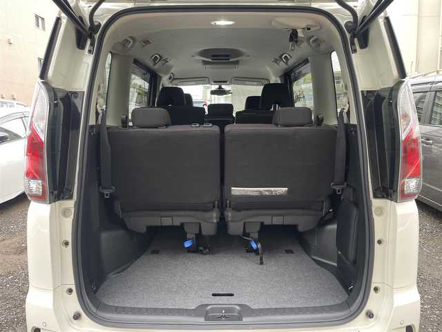 日産 セレナ ハイウェイスター Vセレクション 東京都 2018(平30)年 2.3万km ブリリアントホワイトパール ワンオーナー/純正メモリーナビ/ (フルセグTV/Bluetooth/DVD/SD/USB)/インテリジェントアラウンドビューモニター/ETC/ドライブレコーダー/両側パワースライドドア/後席フリップダウンモニター/3列シート/ウォークスルー/クルーズコントロール/エマージェンシーブレーキ/車線逸脱警報/標識検知/駐車支援/ふらつき警報/横滑り防止装置/スマートキー/純正16インチアルミホイール/オートライト/純正LEDヘッドライト/スペアキー1本/保証書/取扱説明書