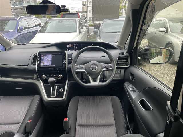 日産 セレナ ハイウェイスター Vセレクション 東京都 2018(平30)年 2.3万km ブリリアントホワイトパール ワンオーナー/純正メモリーナビ/ (フルセグTV/Bluetooth/DVD/SD/USB)/インテリジェントアラウンドビューモニター/ETC/ドライブレコーダー/両側パワースライドドア/後席フリップダウンモニター/3列シート/ウォークスルー/クルーズコントロール/エマージェンシーブレーキ/車線逸脱警報/標識検知/駐車支援/ふらつき警報/横滑り防止装置/スマートキー/純正16インチアルミホイール/オートライト/純正LEDヘッドライト/スペアキー1本/保証書/取扱説明書