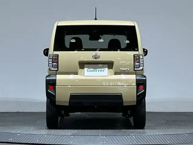 ダイハツ タフト X 愛媛県 2022(令4)年 1.4万km サンドベージュメタリック 純正ＳＤナビ（ＤＶＤ　ＣＤ　ＳＤ　Ｂｌｕｅｔｏｏｔｈ）　ガラスルーフ　バックカメラ　純正アルミホイール　ＬＥＤヘッドライト　　　前後コーナーセンサー　オートライト　オートマチックハイビーム　ＡＡＣ