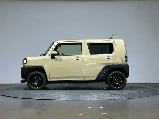 ダイハツ タフト X 愛媛県 2022(令4)年 1.4万km サンドベージュメタリック 純正ＳＤナビ（ＤＶＤ　ＣＤ　ＳＤ　Ｂｌｕｅｔｏｏｔｈ）　ガラスルーフ　バックカメラ　純正アルミホイール　ＬＥＤヘッドライト　　　前後コーナーセンサー　オートライト　オートマチックハイビーム　ＡＡＣ