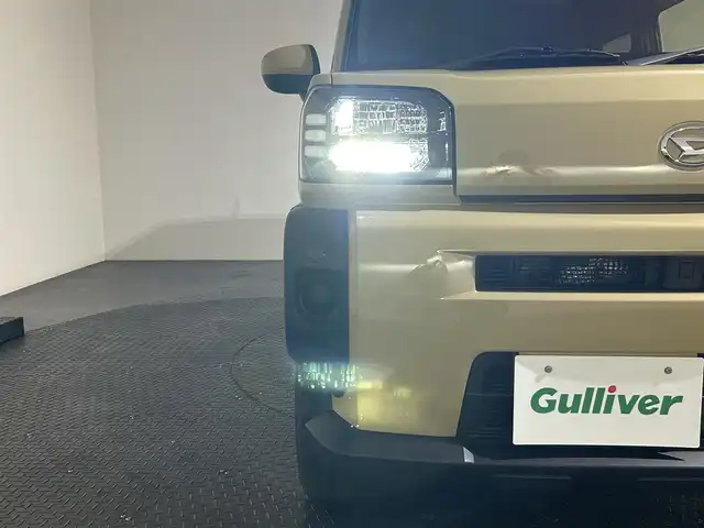 ダイハツ タフト X 愛媛県 2022(令4)年 1.4万km サンドベージュメタリック 純正ＳＤナビ（ＤＶＤ　ＣＤ　ＳＤ　Ｂｌｕｅｔｏｏｔｈ）　ガラスルーフ　バックカメラ　純正アルミホイール　ＬＥＤヘッドライト　　　前後コーナーセンサー　オートライト　オートマチックハイビーム　ＡＡＣ