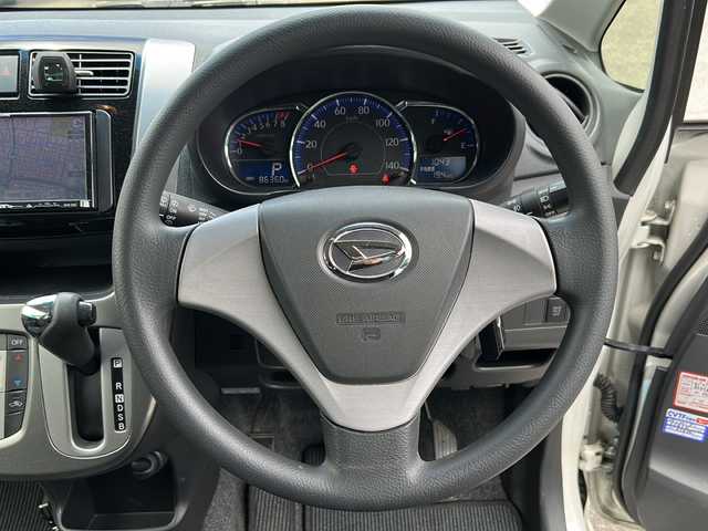 ダイハツ ムーヴ カスタム X 福島県 2013(平25)年 8.7万km パールホワイトⅢ ４ＷＤ/社外メモリナビ＆フルセグＴＶ/（ＣＤ）/ＥＴＣ/純正１４inアルミホイール/純正エンジンスターター/オートライト/ＬＥＤライト/フォグランプ/ウィンカーミラー/電動格納ミラー/スマートキー/プッシュスタート/Ｗエアバッグ/ＡＢＳ/ドアバイザー/フロアマット