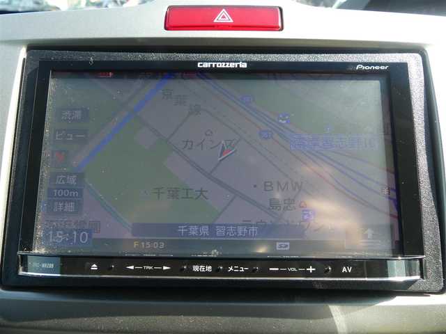 ホンダ フリード ハイブリット ジャストセレクション 千葉県 2012(平24)年 6.6万km スーパープラチナメタリック 両側パワースライドドア/社外メモリーナビ/地デジTV/【DVD/CD再生機能　Bluetooth接続】/フリップダウンモニター/ハーフレザーシート/革巻きステアリング/ETC/HIDヘッドライト/ウインカーミラー/純正15インチアルミホイル/スマートキー