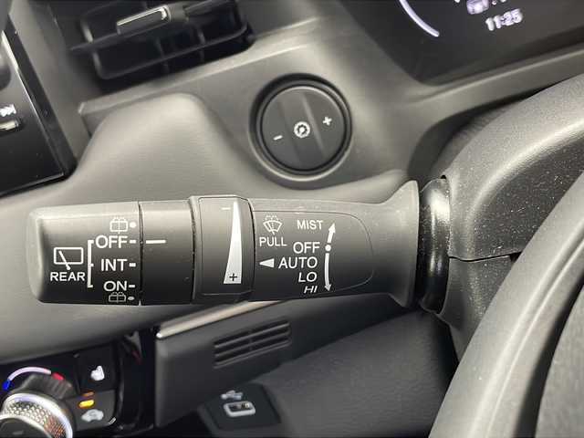 ホンダ ヴェゼル ハイブリッド e:HEV Z 千葉県 2021(令3)年 2.6万km クリスタルブラックパール 純正ナビ/AM/FM/BT/SD/フルセグTV/バックカメラ　/アダプティブクルーズコントロール/衝突被害軽減ブレーキ/レーンキープアシスト/BSM（ブラインドスポットモニタリング）/ハンドル支援/誤発進抑制装置/ハンドルヒーター/シートヒーター/ETC/パドルシフト/置くだけ充電
