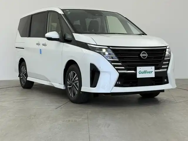日産 セレナ e－パワー ハイウェイスター V 愛知県 2025(令7)年 0.1万km未満 プリズムホワイト ・登録済未使用車/・プロパイロット/・衝突軽減システム/・メーカー純正12.3インチナビ/・全方位カメラ/・両側パワースライドドア/・レーダークルーズコントロール/・フルセグ/・Bluetooth/・バックカメラ/・コーナーセンサー/・純正アルミホイール/・ＥＴＣ２．０/・ブラインドスポットモニター/・LEDヘッドライト/・インテリジェントミラー/・オートマチックハイビーム/・イージーオープン機能/・ステアリングスイッチ/・スマートキー/・プッシュスタート