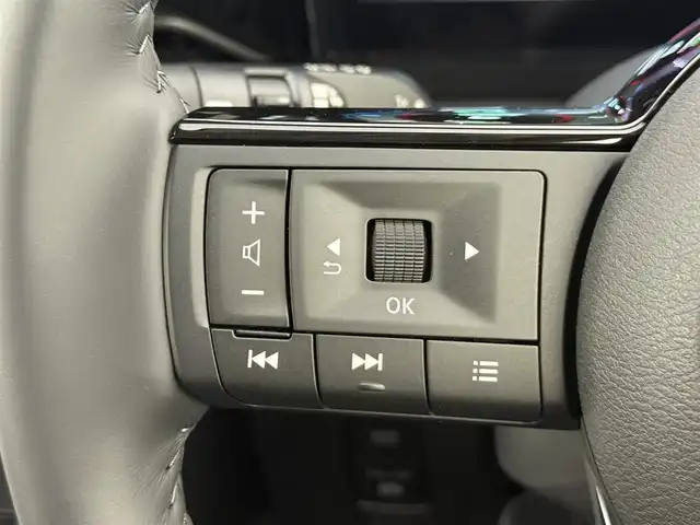 日産 セレナ e－パワー ハイウェイスター V 愛知県 2025(令7)年 0.1万km未満 プリズムホワイト ・登録済未使用車/・プロパイロット/・衝突軽減システム/・メーカー純正12.3インチナビ/・全方位カメラ/・両側パワースライドドア/・レーダークルーズコントロール/・フルセグ/・Bluetooth/・バックカメラ/・コーナーセンサー/・純正アルミホイール/・ＥＴＣ２．０/・ブラインドスポットモニター/・LEDヘッドライト/・インテリジェントミラー/・オートマチックハイビーム/・イージーオープン機能/・ステアリングスイッチ/・スマートキー/・プッシュスタート