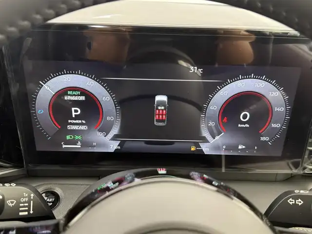 日産 セレナ e－パワー ハイウェイスター V 愛知県 2025(令7)年 0.1万km未満 プリズムホワイト ・登録済未使用車/・プロパイロット/・衝突軽減システム/・メーカー純正12.3インチナビ/・全方位カメラ/・両側パワースライドドア/・レーダークルーズコントロール/・フルセグ/・Bluetooth/・バックカメラ/・コーナーセンサー/・純正アルミホイール/・ＥＴＣ２．０/・ブラインドスポットモニター/・LEDヘッドライト/・インテリジェントミラー/・オートマチックハイビーム/・イージーオープン機能/・ステアリングスイッチ/・スマートキー/・プッシュスタート