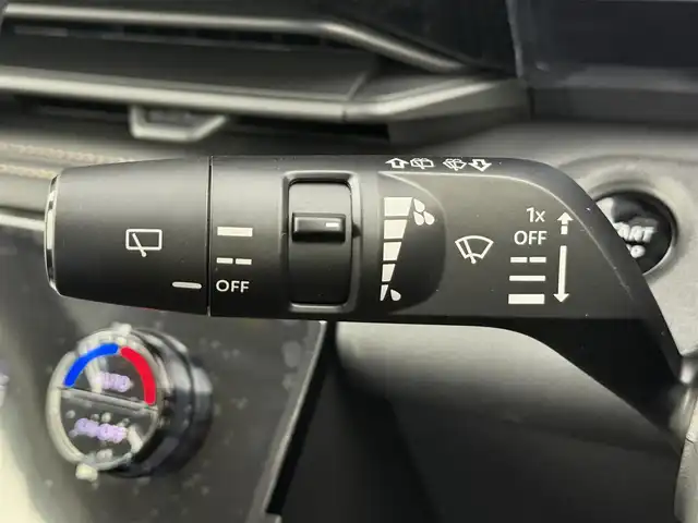 日産 セレナ e－パワー ハイウェイスター V 愛知県 2025(令7)年 0.1万km未満 プリズムホワイト ・登録済未使用車/・プロパイロット/・衝突軽減システム/・メーカー純正12.3インチナビ/・全方位カメラ/・両側パワースライドドア/・レーダークルーズコントロール/・フルセグ/・Bluetooth/・バックカメラ/・コーナーセンサー/・純正アルミホイール/・ＥＴＣ２．０/・ブラインドスポットモニター/・LEDヘッドライト/・インテリジェントミラー/・オートマチックハイビーム/・イージーオープン機能/・ステアリングスイッチ/・スマートキー/・プッシュスタート