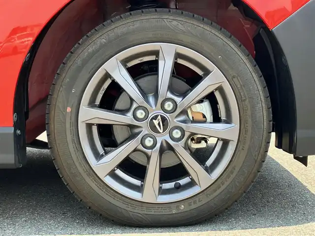 ダイハツ タント ファンクロス 静岡県 2022(令4)年 0.1万km コンパーノレッド エンジンスタートボタン/保証書/取扱説明書/パワーステアリング/パワーウィンドウ/アイドリングストップ/スマートキー/スペアキー１本/オートエアコン/USB入力端子/バックカメラ/純正メモリナビ（CD/DVD/フルセグ）/ベンチシート/D席N席シートヒーター/両側パワースライドドア/ルーフレール/純正アルミホイール/ABS/横滑り防止装置/コーナーセンサー前後/レーンキープアシスト/盗難防止装置/オートライト/オートマチックハイビーム/LEDヘッドライト/Wプラスサイドエアバック/カーテンエアバック/衝突軽減システム