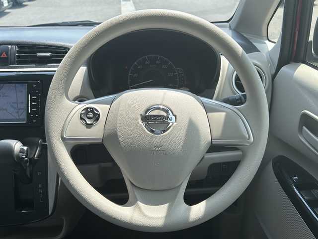 日産 デイズ X 香川県 2018(平30)年 7万km スパークリングレッドM パナソニックナビ【CN-RE04WD】/（アラウンドビューモニター/Bluetooth/フルセグTV/CD/DVD）/衝突被害軽減システム/前後コーナーセンサー/オートエアコン/純正フロアマット/ホイールキャップ/ETC/ドラレコ/プッシュスタート/スマートキー