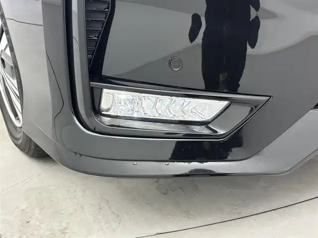 日産 セレナ e－パワー ハイウェイスター V 福井県 2020(令2)年 3.9万km ダイヤモンドブラック 純正１０インチナビ/CD/DVD/フルセグTV/Bluetooth/SD/AM/FM/ビルトインETC/デジタルインナーミラー/アラウンドビューモニター/衝突軽減ブレーキ/車線逸脱警報/踏み間違い衝突防止アシスト/道路標識表示/ふらつき警報/ハンズフリーオートスライドドア/両側パワースライドドア /オートライト /LED/フォグランプ/ウィンカー・電動格納式ミラー/革巻きステアリング/ステアリングリモコン/ステアリングチルド機構/純正ドライブレコーダー/純正１５インチアルミ/純正フロアマット