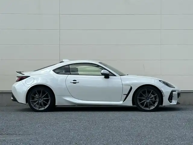 スバル ＢＲＺ S 茨城県 2022(令4)年 3.5万km クリスタルホワイトP MOPナビ/　(Pioneer AVIC-CQ911)/フルセグ/バックカメラ/デジタルインナーミラー/アイサイト/ドライブレコーダー/シートヒーター/ハーフレザーシート/ETC/LEDヘッドライト/オートライト/純正アルミホイール/スマートキー