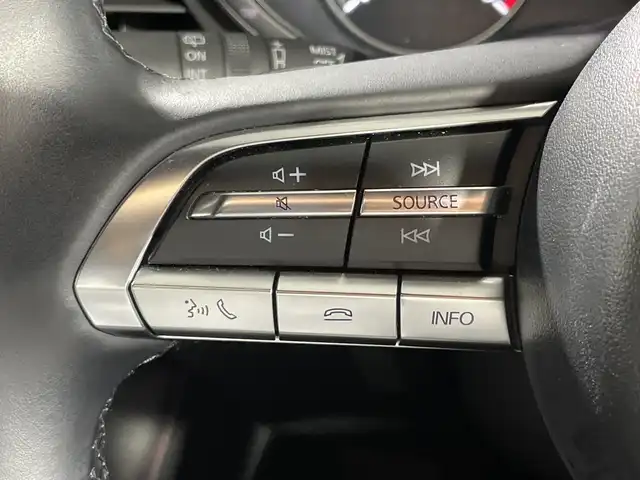 マツダ マツダ３ファストバック 20S ブラックトーンED 神奈川県 2021(令3)年 1.7万km マシーングレープレミアムM 純正8.8インチSDナビ/CD&DVD&BT&USB&HDMI&フルセグTV/バックカメラ/スマートブレーキサポート/AT誤発進抑制制御/レーダークルーズコントロール/クルージングトラフィックサポート/車線逸脱警報システム/レーンキープアシスト/前後側方接近車両検知/ブラインドスポットモニタリング/フロントパーキングセンサー/リアパーキングセンサー/ドライバーアテンションアラート/純正ドライブレコーダー/ビルトインETC/パドルシフト/自動防眩ミラー/アイドリングストップ/電動パーキングブレーキ/ブレーキオートホールド/LEDヘッドライト/オートハイビーム
