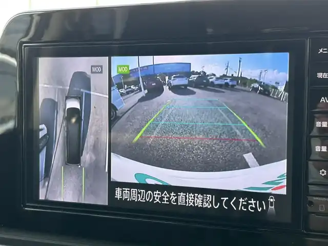 日産 セレナ ハイウェイスター V 大阪府 2023(令5)年 0.6万km 紺／白 プロパイロット　/純正9インチナビ　/　　　フルセグTV/Bluetooth　/アラウンドビューモニター　/両側パワースライドドア　/前後コーナーセンサー　/BSM　/後席11インチモニター/追従型クルーズコントロール/ビルトインETC/前後ドライブレコーダー　