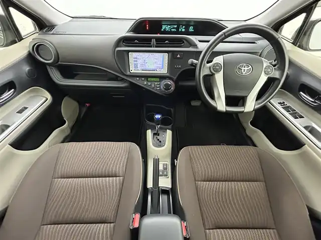 トヨタ アクア G 岡山県 2012(平24)年 4.6万km グレーメタリック 純正エアロ/純正ナビ/・FM/AM/CD/ワンセグ/バックカメラ/ドライブレコーダー/ETC/LEDヘッドライト/フォグライト/ドアバイザー/プッシュスタート/電動格納ミラー/オートライト/オートエアコン/純正フロアマット