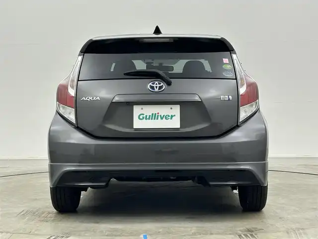 トヨタ アクア G 岡山県 2012(平24)年 4.6万km グレーメタリック 純正エアロ/純正ナビ/・FM/AM/CD/ワンセグ/バックカメラ/ドライブレコーダー/ETC/LEDヘッドライト/フォグライト/ドアバイザー/プッシュスタート/電動格納ミラー/オートライト/オートエアコン/純正フロアマット