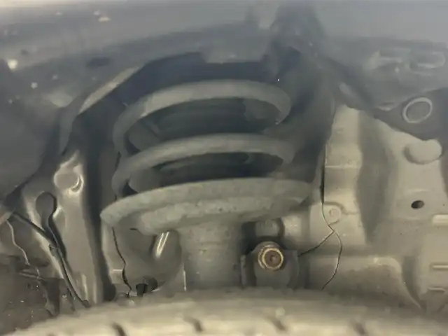 トヨタ アクア G 岡山県 2012(平24)年 4.6万km グレーメタリック 純正エアロ/純正ナビ/・FM/AM/CD/ワンセグ/バックカメラ/ドライブレコーダー/ETC/LEDヘッドライト/フォグライト/ドアバイザー/プッシュスタート/電動格納ミラー/オートライト/オートエアコン/純正フロアマット