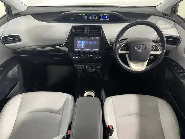 トヨタ プリウス A プレミアム　ツーリングセレ 大阪府 2016(平28)年 6万km ホワイトパールクリスタルシャイン モデリスタエアロ　白革シート　純正ナビ　バックカメラ　フルセグTV DVD再生　トヨタセーフティーセンス　レーダークルーズ　BSM HUD　パワーシート　シートヒーター　前後ドライブレコーダー　クリアランスソナー　オートライト　LEDヘッドライト　ETC