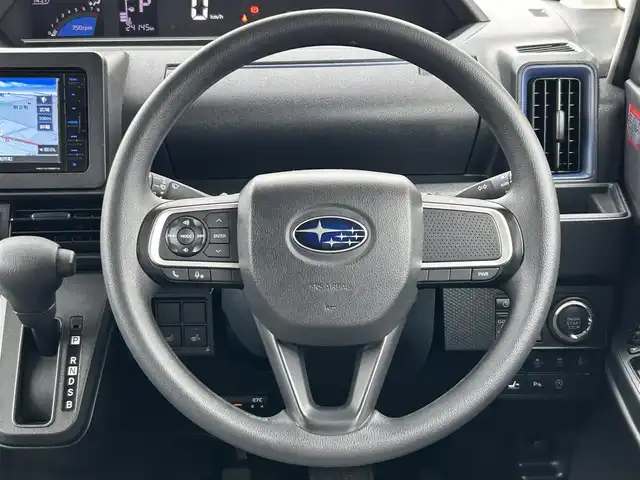 スバル シフォン G スマートアシスト 群馬県 2021(令3)年 2.5万km シャイニングホワイトパール 社外ナビ(MDV-D706BTW)/AM/FM/Bluetooth/CD/DVD/SD/USB/フルセグTV/バックカメラ/前方ドラレコ/スマートアシスト/衝突被害軽減ブレーキ/車線逸脱抑制機能/ふらつき防止装置/標識認識機能/先行車発進お知らせ機能/前席シートヒーター/純正フロアマット/後席サンシェード/ステアリングリモコン/アイドリングストップ/AUTOライト/LEDヘッドライト/PWRモード/取扱説明書/スペアキー