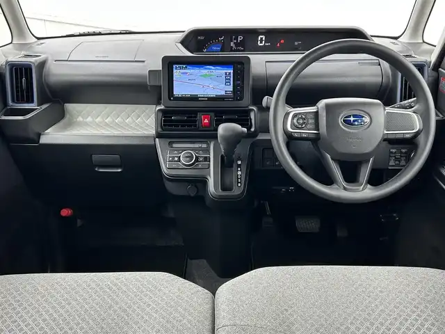 スバル シフォン G スマートアシスト 群馬県 2021(令3)年 2.5万km シャイニングホワイトパール 社外ナビ(MDV-D706BTW)/AM/FM/Bluetooth/CD/DVD/SD/USB/フルセグTV/バックカメラ/前方ドラレコ/スマートアシスト/衝突被害軽減ブレーキ/車線逸脱抑制機能/ふらつき防止装置/標識認識機能/先行車発進お知らせ機能/前席シートヒーター/純正フロアマット/後席サンシェード/ステアリングリモコン/アイドリングストップ/AUTOライト/LEDヘッドライト/PWRモード/取扱説明書/スペアキー