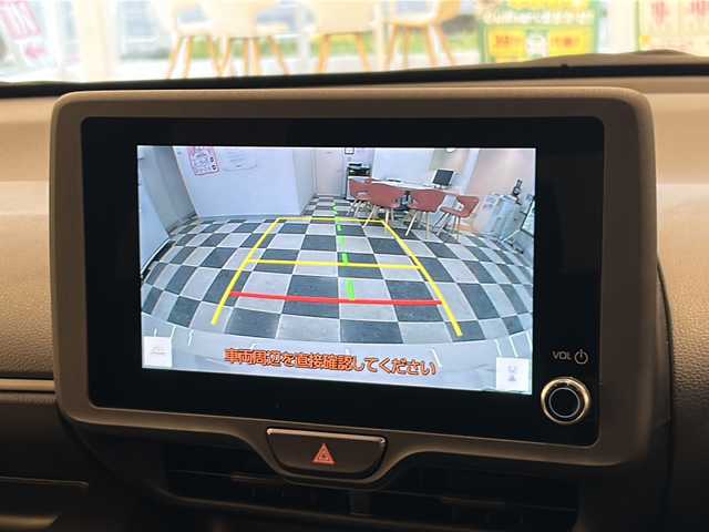 トヨタ ヤリス ハイブリッド X 岐阜県 2024(令6)年 2.2万km スーパーホワイトⅡ ディスプレイオーディオコネクティッドナビ/トヨタセーフティセンス/・レーダークルーズコントロール/・レーンキープアシスト/・衝突被害軽減システム/Bluetooth/HDMI/AppleCarPlay/USB/ETC/コーナーセンサー/プッシュスタート/スマートキー/バックカメラ/純正フロアマット/アンチブレーキシステム/横滑り防止装置/コーナーセンサー前後/オートマチックハイビーム