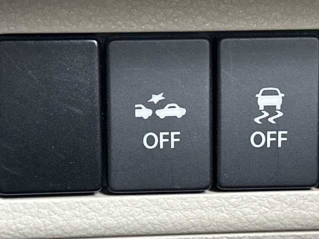 スズキ ラパン X 三重県 2015(平27)年 9万km シフォンアイボリーメタリック /禁煙車//社外ナビ//フルセグ/Bluetooth/AM/FM/USB/AUX/CD/DVD//シートヒーター//ETC//オートライト//衝突軽減ブレーキ//電動格納ミラー//フルオートエアコン//プッシュスタート//スマートキー//スペアキー