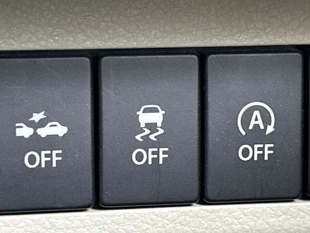 スズキ ラパン X 三重県 2015(平27)年 9万km シフォンアイボリーメタリック /禁煙車//社外ナビ//フルセグ/Bluetooth/AM/FM/USB/AUX/CD/DVD//シートヒーター//ETC//オートライト//衝突軽減ブレーキ//電動格納ミラー//フルオートエアコン//プッシュスタート//スマートキー//スペアキー