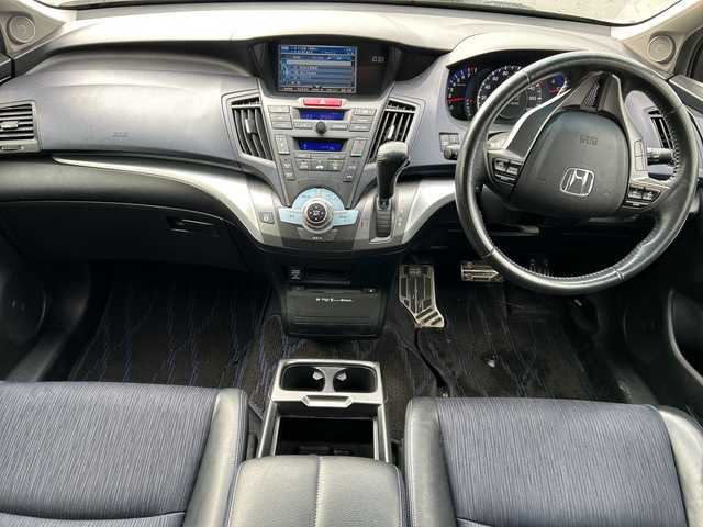 ホンダ オデッセイ アブソルート 新潟県 2011(平23)年 11.9万km プレミアムホワイトパール 横滑り防止/フリップダウンモニター/クルーズコントロール/全方位カメラ/パドルシフト/純正ナビ/（フルセグ、Bluetooth、CD/DVD、AM/FM）/純正ETC/ハーフレザーシート/スマートキー/エアロパーツ/純正フロアマット/キセノンヘッドライト