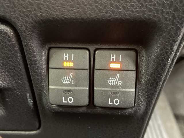 トヨタ エスクァイア Gi プレミアムパッケージ 岐阜県 2018(平30)年 5.7万km スパークリングブラックパールクリスタルシャイン 純正ナビ/CD　DVD/Blue-ray/SD/USB/Bluetooth/フルセグテレビ/バックモニター/両側パワースライドドア/革巻きステアリング/ステアリングリモコン/ステアリングヒーター/ハーフレザーシート/シートヒーター/オートライト/LEDライト/オートハイビーム/フォグランプ/ドラレコ/ETC2.0/オートリトラミラー/純正フロアマット/純正ドアバイザー/純正15インチAW