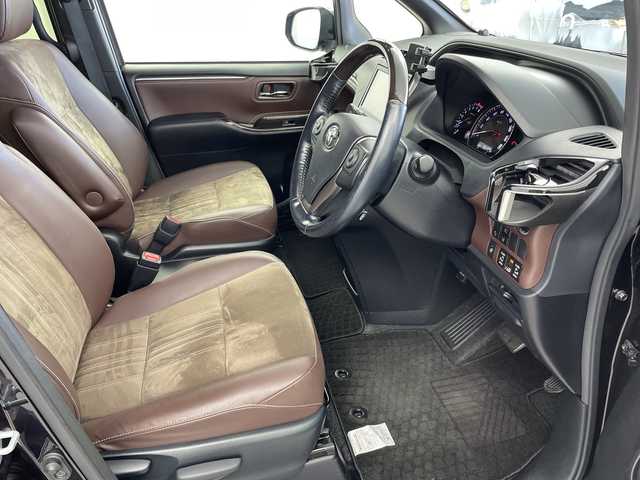 トヨタ エスクァイア Gi プレミアムパッケージ 岐阜県 2018(平30)年 5.7万km スパークリングブラックパールクリスタルシャイン 純正ナビ/CD　DVD/Blue-ray/SD/USB/Bluetooth/フルセグテレビ/バックモニター/両側パワースライドドア/革巻きステアリング/ステアリングリモコン/ステアリングヒーター/ハーフレザーシート/シートヒーター/オートライト/LEDライト/オートハイビーム/フォグランプ/ドラレコ/ETC2.0/オートリトラミラー/純正フロアマット/純正ドアバイザー/純正15インチAW