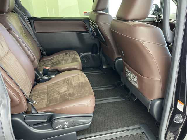 トヨタ エスクァイア Gi プレミアムパッケージ 岐阜県 2018(平30)年 5.7万km スパークリングブラックパールクリスタルシャイン 純正ナビ/CD　DVD/Blue-ray/SD/USB/Bluetooth/フルセグテレビ/バックモニター/両側パワースライドドア/革巻きステアリング/ステアリングリモコン/ステアリングヒーター/ハーフレザーシート/シートヒーター/オートライト/LEDライト/オートハイビーム/フォグランプ/ドラレコ/ETC2.0/オートリトラミラー/純正フロアマット/純正ドアバイザー/純正15インチAW