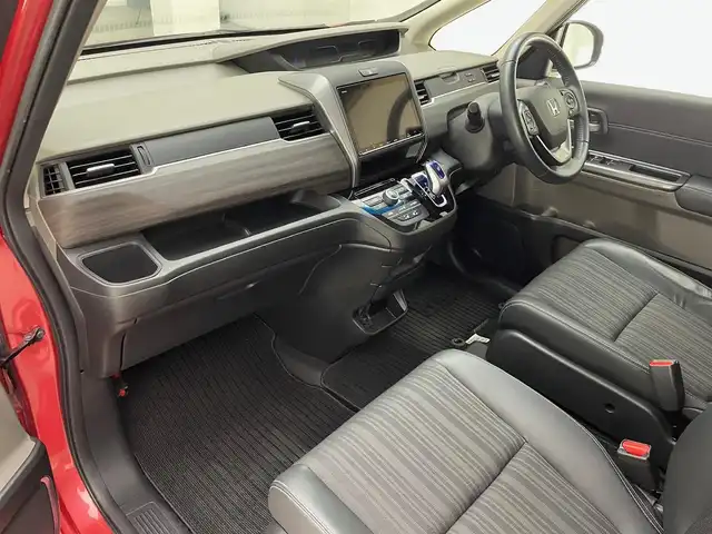 ホンダ フリード ハイブリット EX 兵庫県 2019(令1)年 4.8万km プレミアムクリスタルレッドM 純正メモリナビ(CD/DVD/SD/Bluetooth/フルセグ)/バックカメラ/両側パワースライドドア/前後ドライブレコーダー/ハーフレザーシート/シートヒーター/純正15インチアルミホイール/純正フロアマット/LEDヘッドライト/オートライト/クルーズコントロール/ビルトインETC/レーンキープアシスト