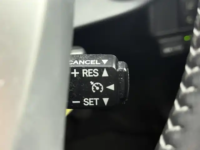 トヨタ アクア G ブラックソフトレザーセレ 愛知県 2016(平28)年 4.3万km ライムホワイトパールクリスタルシャイン 純正7インチナビ/バックカメラ/Bluetooth/ワンセグTV/トヨタセーフティセンス/衝突被害軽減システム/クルーズコントロール/横滑り防止装置/レーンキープアシスト/オートライト/オートマチックハイビーム/ETC/社外フロアマット/プッシュスタート/スマートキー