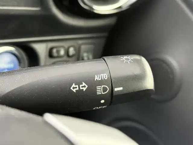 トヨタ アクア G ブラックソフトレザーセレ 愛知県 2016(平28)年 4.3万km ライムホワイトパールクリスタルシャイン 純正7インチナビ/バックカメラ/Bluetooth/ワンセグTV/トヨタセーフティセンス/衝突被害軽減システム/クルーズコントロール/横滑り防止装置/レーンキープアシスト/オートライト/オートマチックハイビーム/ETC/社外フロアマット/プッシュスタート/スマートキー