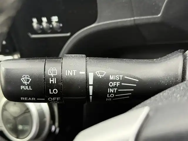 トヨタ アクア G ブラックソフトレザーセレ 愛知県 2016(平28)年 4.3万km ライムホワイトパールクリスタルシャイン 純正7インチナビ/バックカメラ/Bluetooth/ワンセグTV/トヨタセーフティセンス/衝突被害軽減システム/クルーズコントロール/横滑り防止装置/レーンキープアシスト/オートライト/オートマチックハイビーム/ETC/社外フロアマット/プッシュスタート/スマートキー