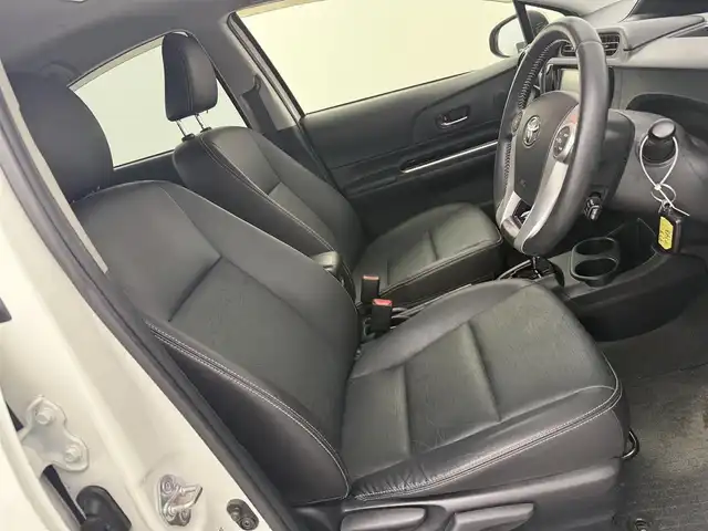 トヨタ アクア G ブラックソフトレザーセレ 愛知県 2016(平28)年 4.3万km ライムホワイトパールクリスタルシャイン 純正7インチナビ/バックカメラ/Bluetooth/ワンセグTV/トヨタセーフティセンス/衝突被害軽減システム/クルーズコントロール/横滑り防止装置/レーンキープアシスト/オートライト/オートマチックハイビーム/ETC/社外フロアマット/プッシュスタート/スマートキー