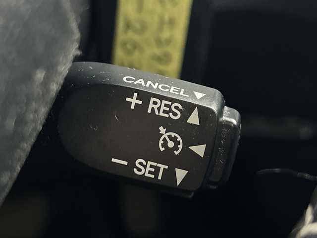 トヨタ シエンタ ハイブリッド G セーフティエディション 愛知県 2020(令2)年 4.5万km ホワイトパールクリスタルシャイン 禁煙車/純正7インチナビ/（CD/フルセグTV/Bluetooth/USB)/全方位カメラ/トヨタセーフティセンス/・プリクラッシュセーフティ/・レーンディパーチャーアラート/・オートマチックハイビーム/コーナーセンサー/クルーズコントロール/ETC2.0/前席シートヒーター/ステアリングヒーター/両側パワースライドドア/アイドリングストップ/スマートキー/プッシュスタート/LEDヘッドライト/純正フロアマット/横滑り防止装置/ステアリングスイッチ