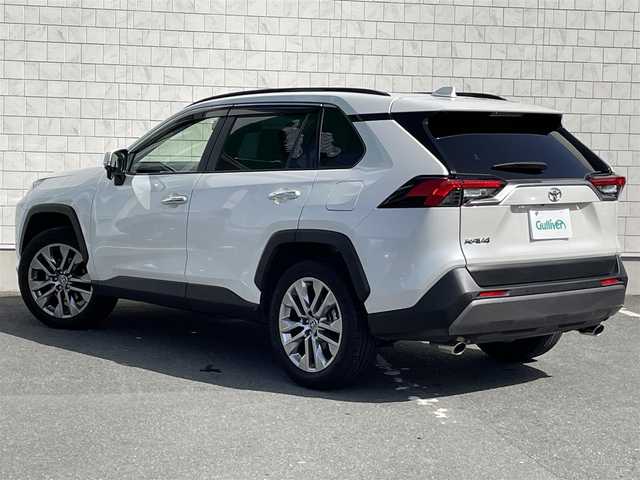 トヨタ ＲＡＶ４ G Zパッケージ 愛知県 2021(令3)年 1.6万km ホワイトパールクリスタルシャイン フルタイム4WD（モード切り替え）/・純正T-CONNECTメモリーナビ（9インチ）/・フルセグテレビ/・CD/DVD再生機能/・Bluetooth接続機能/・ミュージックサーバー（SD録音）/・バックカメラ/・ETC（新セキュリティー対応）/・本革シート/・シートヒーター（運転席・助手席）/・純正フロアマット/・純正19インチアルミホイール/・純正LEDヘッドライト/・オートマチックハイビーム/・衝突軽減ブレーキ/・レーンキープアシスト/・ブラインドスポットモニター/・電動パーキングブレーキ/・ブレーキホールド/・純正デジタルインナーミラー（後方録画）/・社外ドライブレコーダー/・充電用USBポート（2ヶ所）/・スマートキー/・プッシュスタート/・デュアルオートエアコン/・アダプティブクルーズコントロール/・MTモード付きCVT/・パワーステアリング/・パワーウィンドウ/・ダウンヒルアシスト