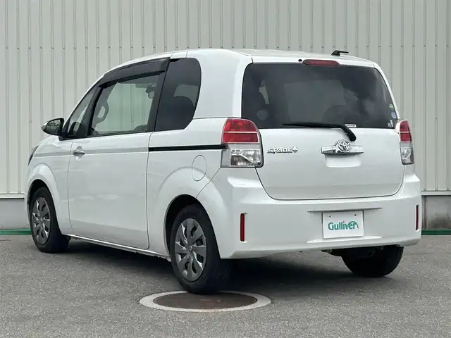 トヨタ スペイド 富山県 2014(平26)年 5.8万km ホワイトパールクリスタルシャイン 純正ディーラーオプションナビ／/フルセグＴＶ／/フリップダウンモニター／/ＤＶＤ再生／/Ｂｌｕｅｔｏｏｔｈ／/ＥＴＣ／/スマートキー／/プッシュスタートエンジン／/左側パワースライドドア