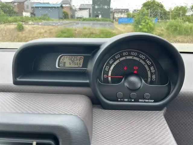 トヨタ スペイド 富山県 2014(平26)年 5.8万km ホワイトパールクリスタルシャイン 純正ディーラーオプションナビ／/フルセグＴＶ／/フリップダウンモニター／/ＤＶＤ再生／/Ｂｌｕｅｔｏｏｔｈ／/ＥＴＣ／/スマートキー／/プッシュスタートエンジン／/左側パワースライドドア