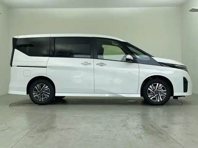 日産 セレナ e－パワー ハイウェイスター V 愛知県 2025(令7)年 0.1万km未満 ブリリアントホワイトパール 登録済未使用車　5km/純正12.3型ナビ/・Bluetooth/・フルセグテレビ/アラウンドビューモニター/両側パワースライドドア/スマートキー/衝突軽減ブレーキ/レーンキープアシスト/オートマチックハイビーム/前後コーナーセンサー/レーダークルーズコントロール/ETC2.0/LEDヘッドライト
