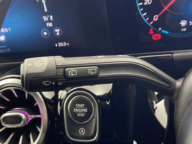メルセデス・ベンツ ＧＬＡ２００ｄ 4マチック AMGライン 秋田県 2020(令2)年 2.2万km ポーラホワイト 4WD/純正ナビ（Bluetooth/AppleCarPlay/AndroidAuto/）/フルセグTV/アクティブレーンキーピングアシスト/アクティブブレーキアシスト/ブラインドスポットアシスト/レーンチェンジアシスト/アクティブステアリングアシスト/全方位カメラ/純正ドライブレコーダー/DYNAMIC　SELECT/LEDヘッドライト/前席パワーシート/前席シートヒーター/ハーフレザーシート/ETC2.0/パワーバックドア/取説保証書/スペアキー