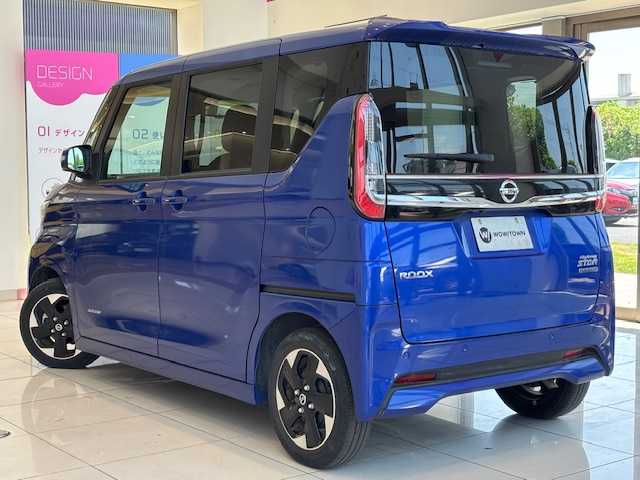 日産 ルークス HWS X プロパイロットED 埼玉県 2022(令4)年 3万km アトランティックブルー プロパイロット/純正ナビ/ CD/BT/フルセグ/USB/アラウンドビューモニター/両側電動スライドドア/レーダークルーズコントロール/レーンキープアシスト/LEDヘッドライト/純正14インチアルミホイール/ステアリングスイッチ/ETC/スマートキー/禁煙車