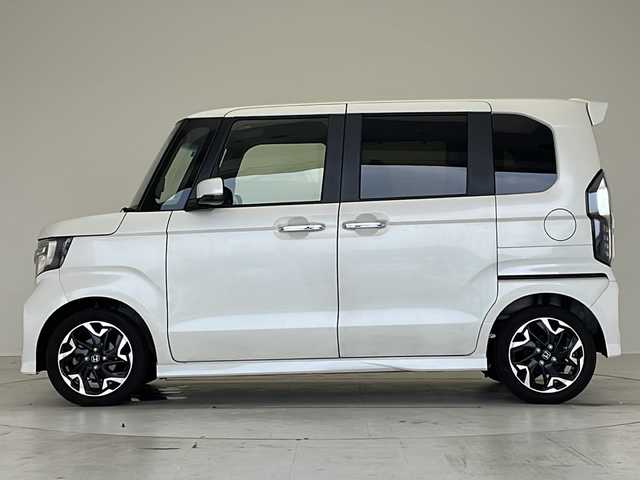 ホンダ Ｎ ＢＯＸ カスタム G L ターボ ホンダセンシング 愛知県 2019(平31)年 1.6万km プラチナホワイトパール 衝突被害軽減ブレーキ/純正8インチSDナビ（あり）/両側パワースライドドア/フルセグTV/CD DVD/Bluetooth/バックカメラ/コーナーセンサー/純正アルミホイール/LEDヘッドライト/パドルシフト/オートマチックハイビーム/ドライブレコーダー/ETC/ステアリングスイッチ/スマートキー/プッシュスタート