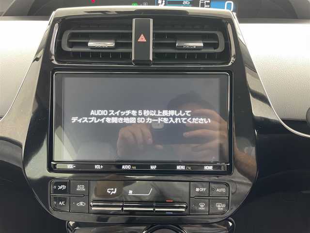 トヨタ プリウス A ツーリングセレクション 群馬県 2019(平31)年 4.4万km アティチュードブラックマイカ モデリスタエアロ(フロント/サイド/リアアンダー)/クールグレー内装/ナビレディパッケージ/・ステアリングスイッチ/・バックカメラ/リヤクロストラフィックアラート(RCTA)/AC100V アクセサリーコンセント/ITS Connect/＝＝＝＝＝/純正9インチ ディーラーナビ（NSZT-Y68T)/・AM/FM/CD/DVD/SD/Bluetooth/フルセグTV/トヨタセーフティセンス/・プリクラッシュセーフティシステム/・レーンディパーチャーアラート(ステアリング制御機能付)/・オートマチックハイビーム/・レーダークルーズコントロール(全車速追従機能付)/ブラインドスポットモニター/インテリジェントクリアランスソナー/シンプルインテリジェントパーキングアシスト(巻き込み警報機能付)/前席シートヒーター /運転席パワーシート /カラーヘッドアップディスプレイ/LEDヘッドライト/LEDフォグランプ/スマートキー /プッシュスタート/ビルトインETC2.0/純正17インチアルミホイール/純正フロアマット