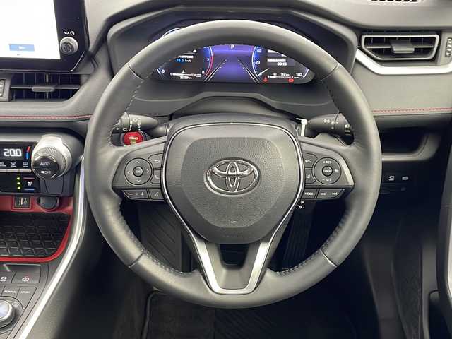 トヨタ ＲＡＶ４ アドベンチャー オフロードPKGⅡ 愛知県 2023(令5)年 2.6万km アティチュードブラックマイカ 純正10.5インチディスプレイオーディオ/パノラミックビューモニター/ビルトインETC2.0/デジタルインナーミラー/シートヒーター/ベンチレーションシート/ステアリングヒーター/パワーバックドア/コーナーセンサー/Toyota　Safety　Sense/・プリクラッシュセーフティ/・レーントレーシングアシスト/・レーダークルーズコントロール/・オートマチックハイビーム/・ブラインドスポットモニター